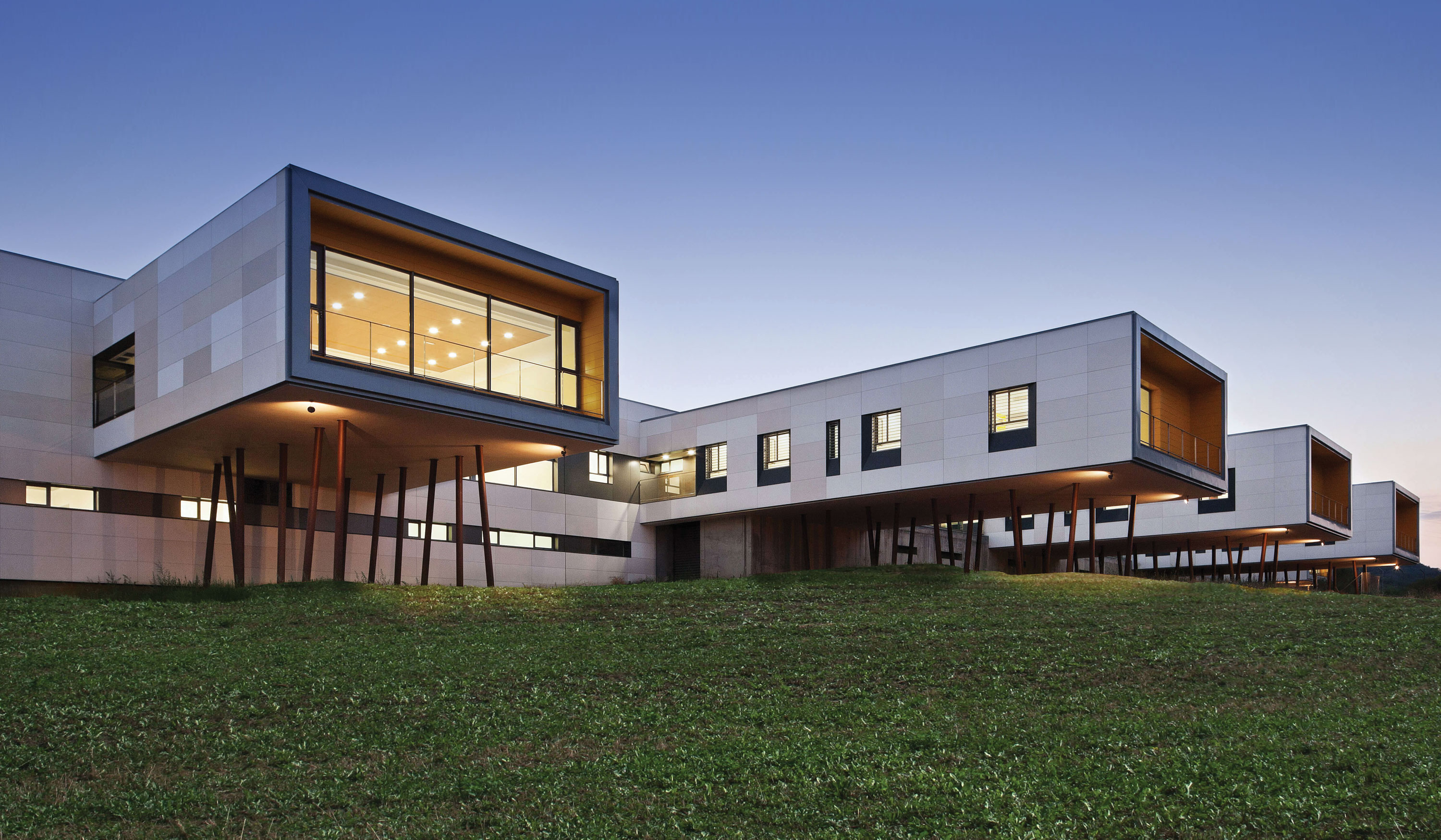 construction-header-ulma-b